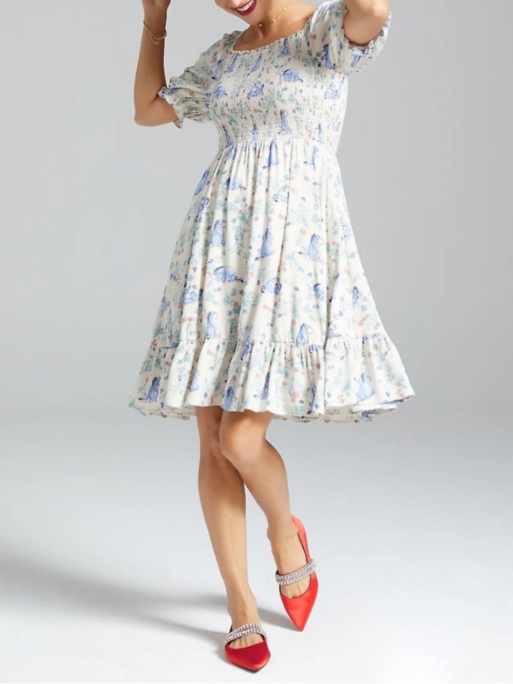 Her Universe Disney Winnie the Pooh Eeyore Floral Smocked Dress Size Small